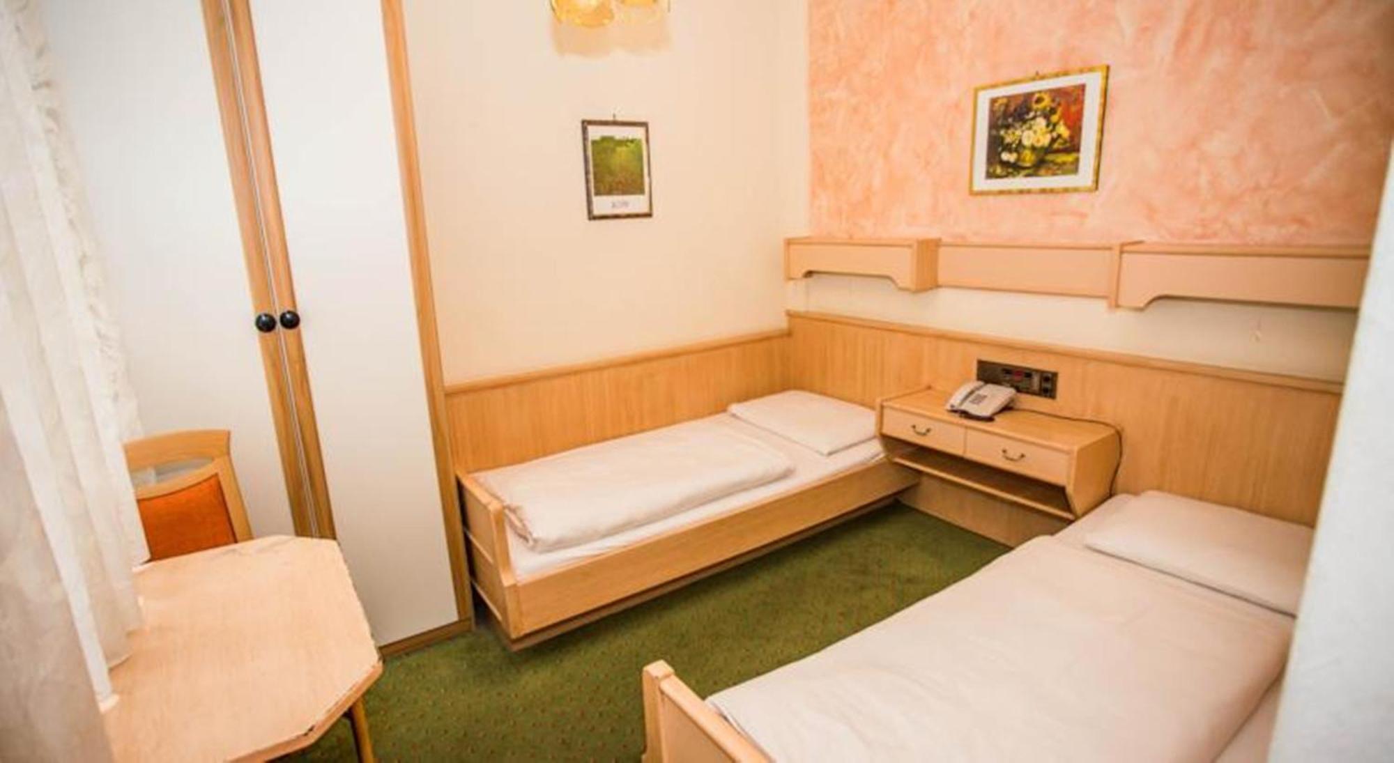 Hotel Hadrigan Vienna Luaran gambar