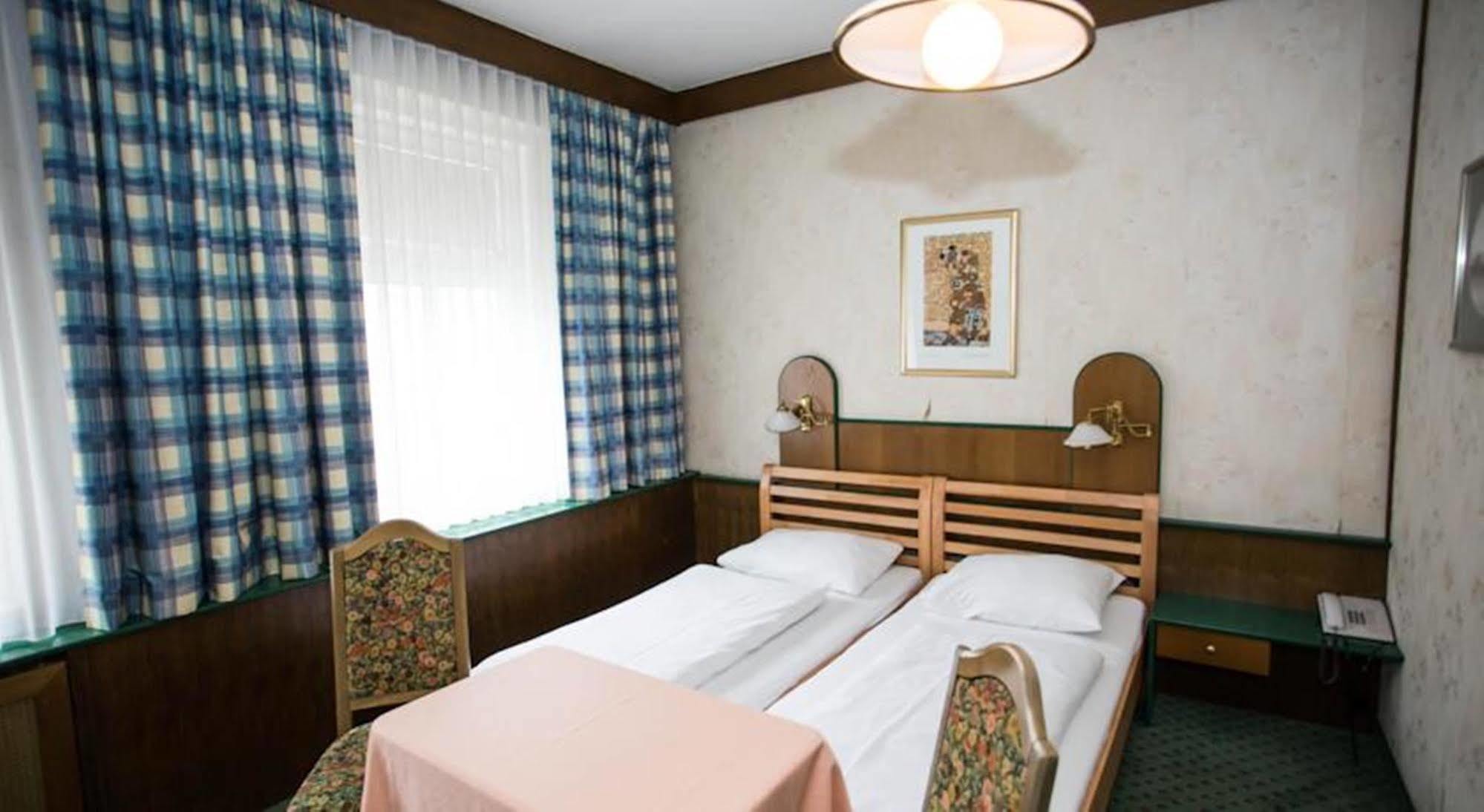 Hotel Hadrigan Vienna Luaran gambar